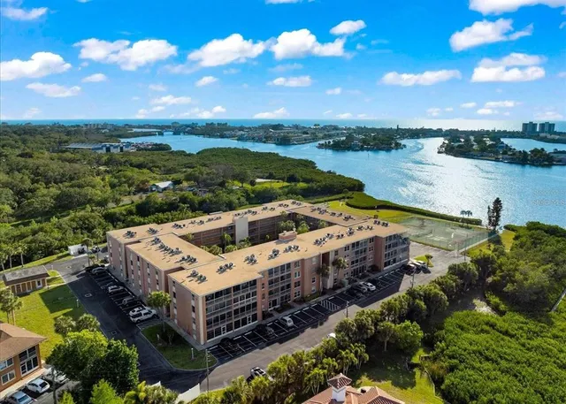 $1,850 | 12760 Indian Rocks Road, Unit 553, Largo, FL 33774