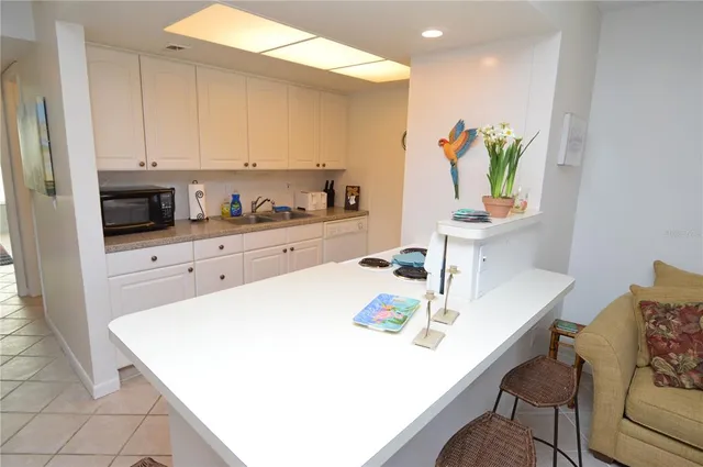 $1,850 | 12760 Indian Rocks Road, Unit 553, Largo, FL 33774