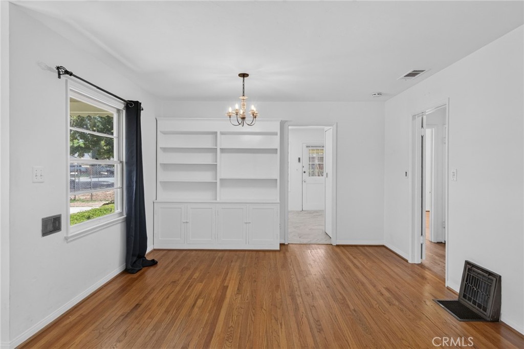4640 Cover Street Riverside, CA 92506 - Photo 10 of 23