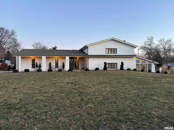 $369,900 | 1431 Donlee Street, Quincy, IL 62305