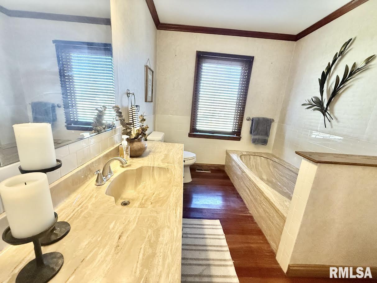 1431 Donlee Street Quincy, IL 62305 - Photo 20 of 33