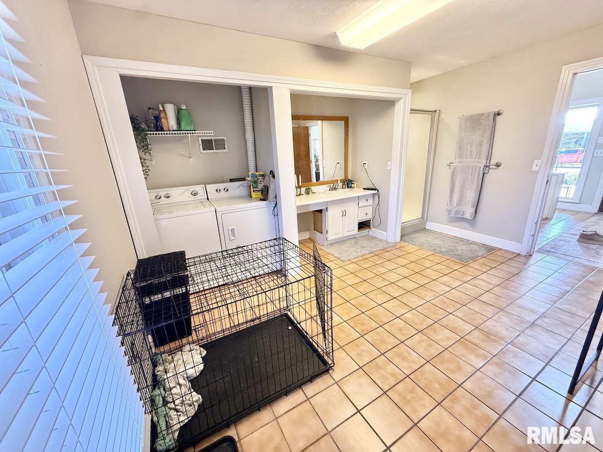 1431 Donlee Street Quincy, IL 62305 - Photo 24 of 33