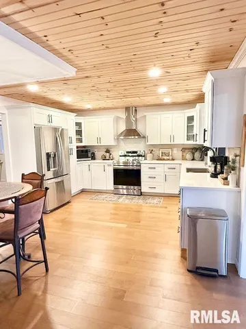 $395,000 | 1431 Donlee Street, Quincy, IL 62305