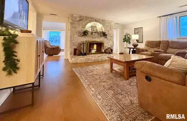 $395,000 | 1431 Donlee Street, Quincy, IL 62305