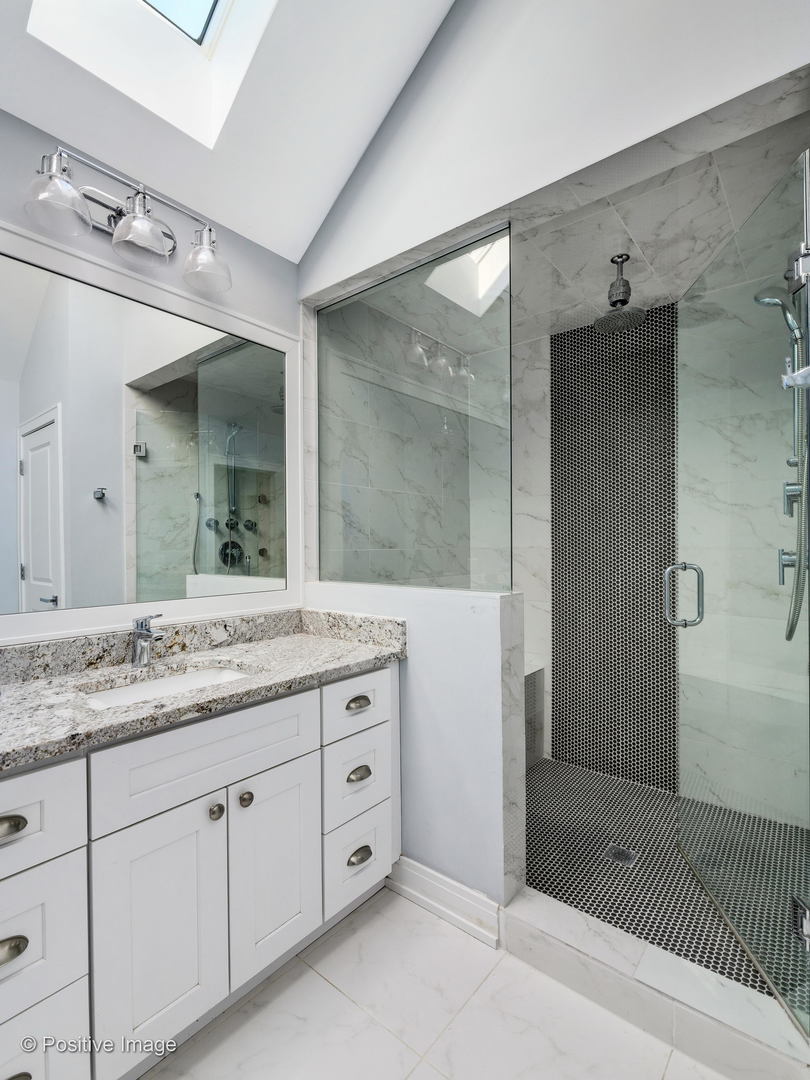 3622 North Artesian Avenue Chicago, IL 60618 - Photo 15 of 31