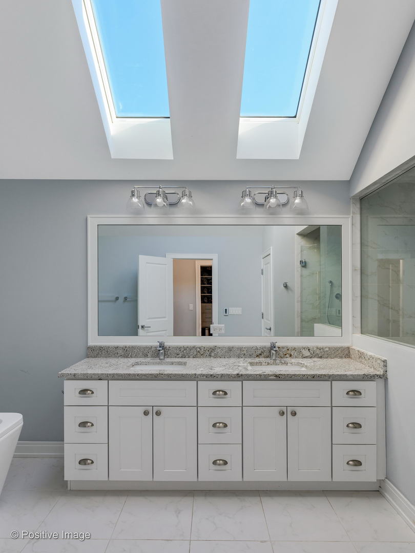 3622 North Artesian Avenue Chicago, IL 60618 - Photo 16 of 31