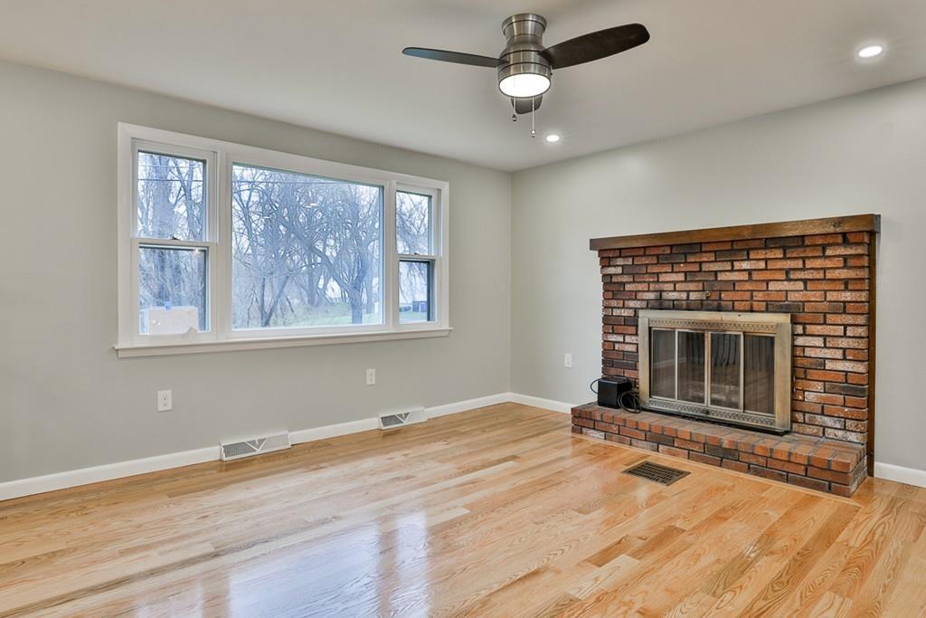 156 Bay State Road Methuen, MA 01844 - Photo 9 of 38 Gallery Image 9