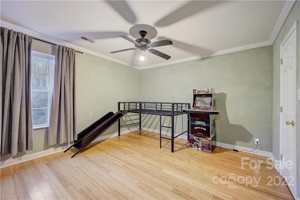 75 Bear Rock Loop Road Hendersonville, NC 28739 - Photo 23 of 30 Gallery Image 23