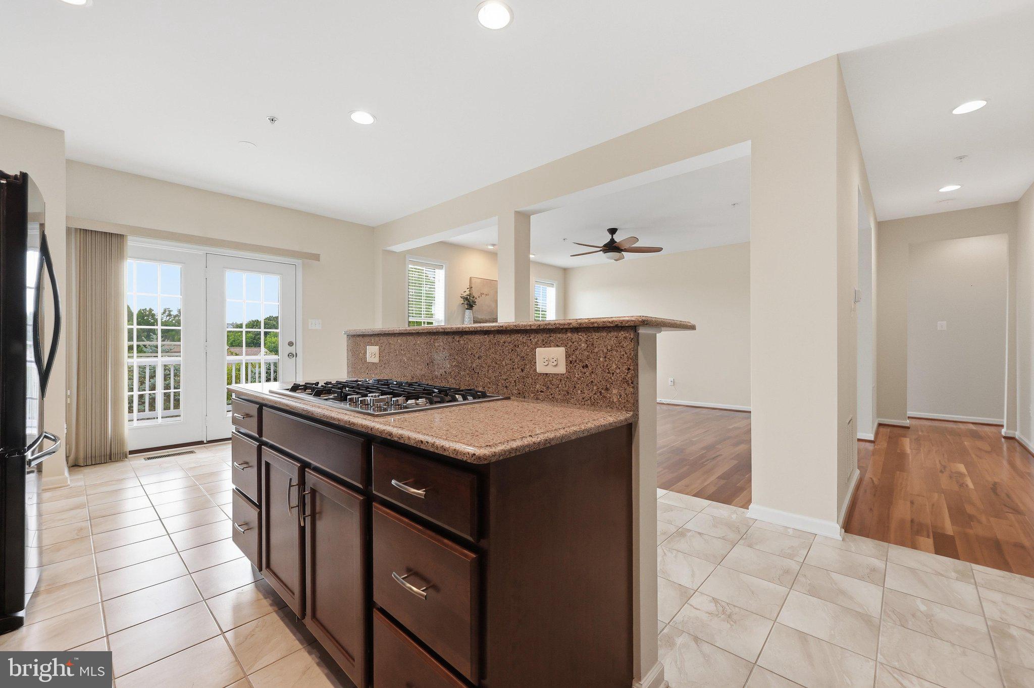 6882 Woodrise Road New Market, MD 21774 - Photo 14 of 70 Kitchen