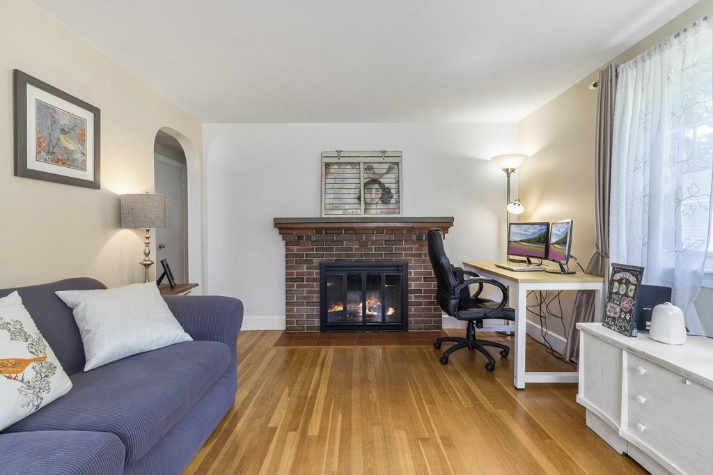 43 Birch Road Framingham, MA 01701 - Photo 5 of 40 Gallery Image 5