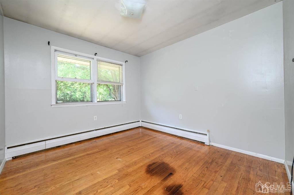 267 County Road 539 Cream Ridge, NJ 08514 - Photo 15 of 40 an empty room with a window