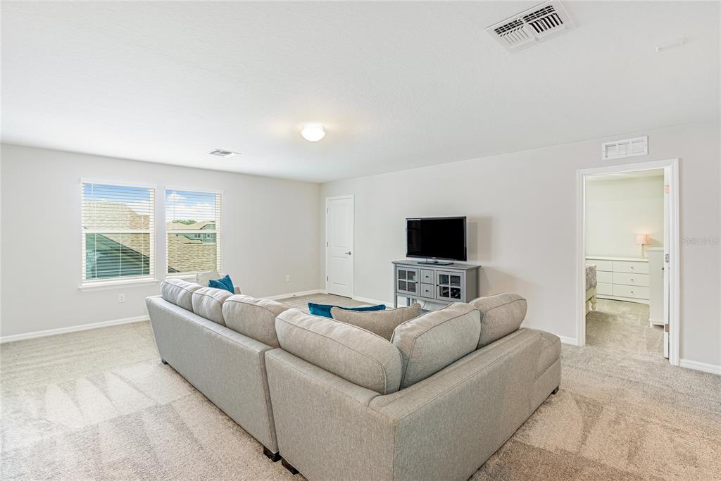 9095 Rally Spring Loop Wesley Chapel, FL 33545 - Photo 14 of 28