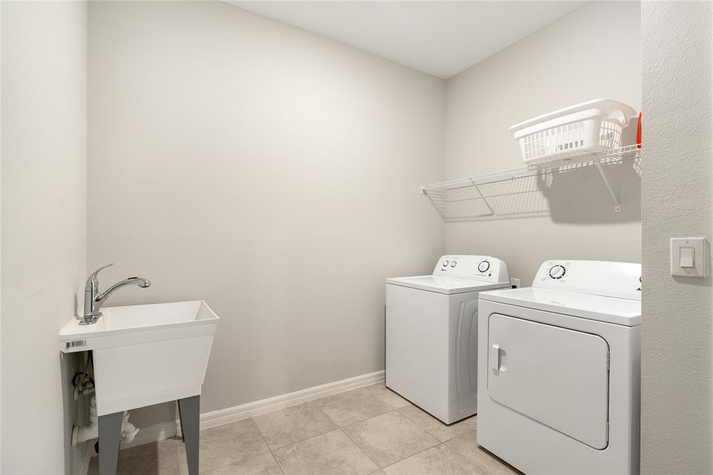 9095 Rally Spring Loop Wesley Chapel, FL 33545 - Photo 21 of 28