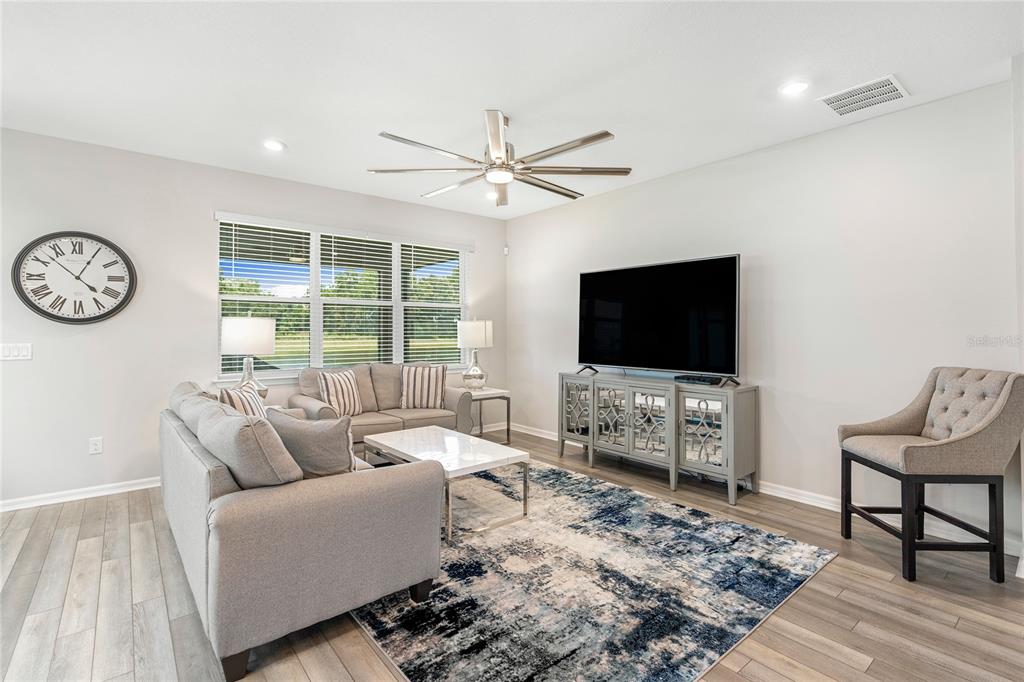 9095 Rally Spring Loop Wesley Chapel, FL 33545 - Photo 4 of 28