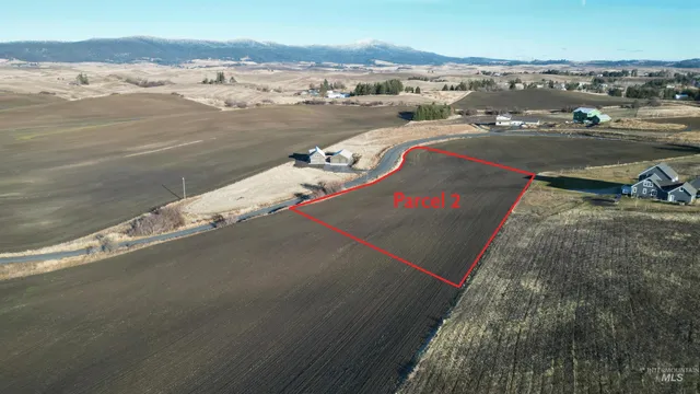 $274,500 | 2 Mix Road, Moscow, ID 83843