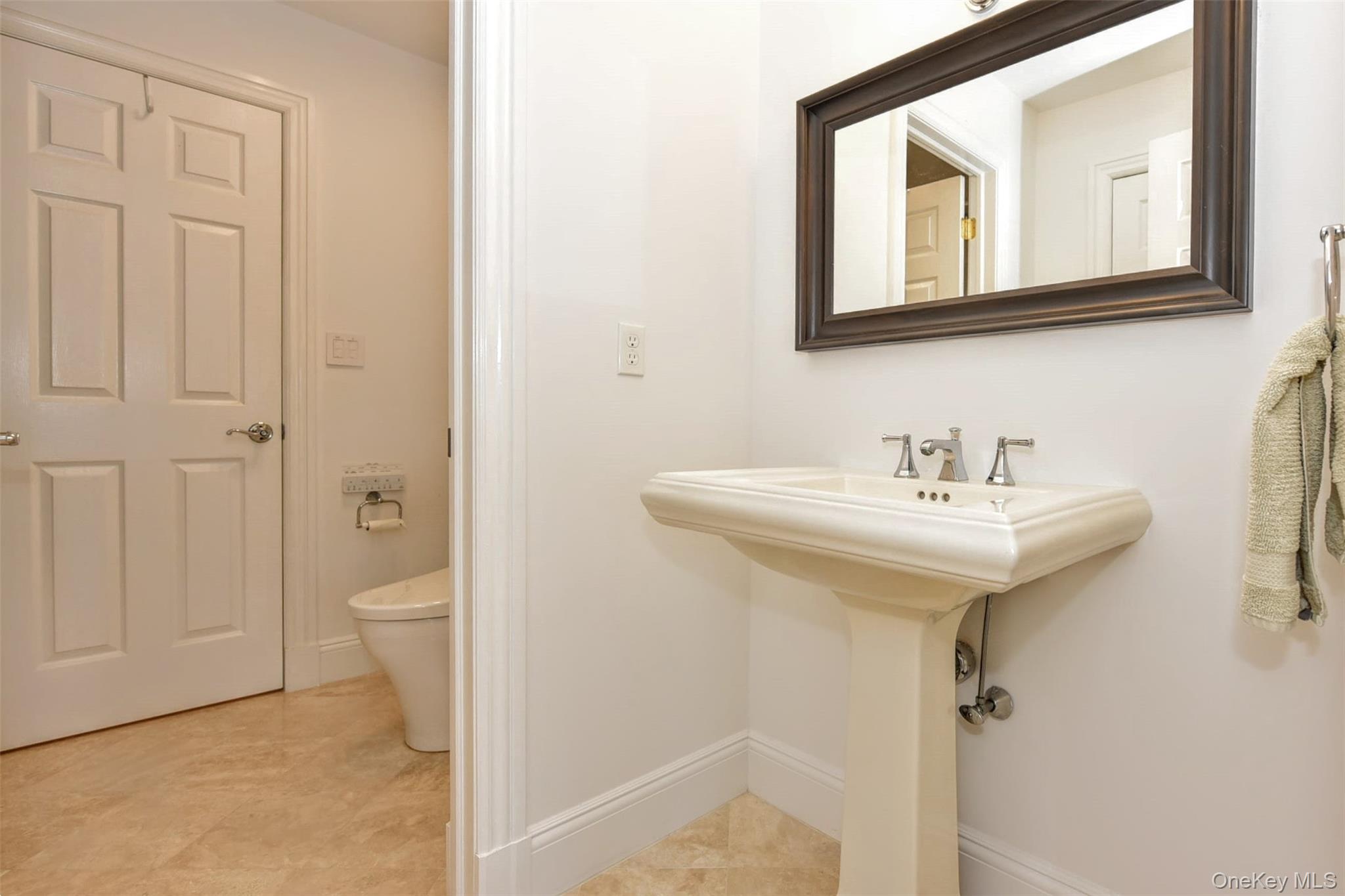 46 Mansion Ridge Boulevard Monroe, NY 10950 - Photo 33 of 46 Connecting bathroom