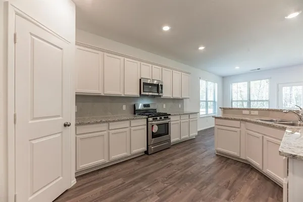 $3,000 | 6016 Heritage Creek Lane, Conroe, TX 77304