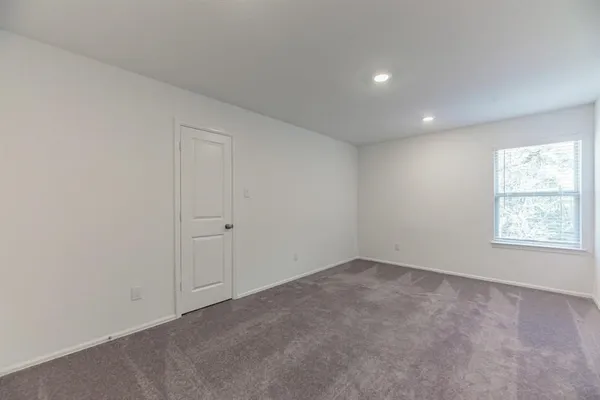 $3,000 | 6016 Heritage Creek Lane, Conroe, TX 77304