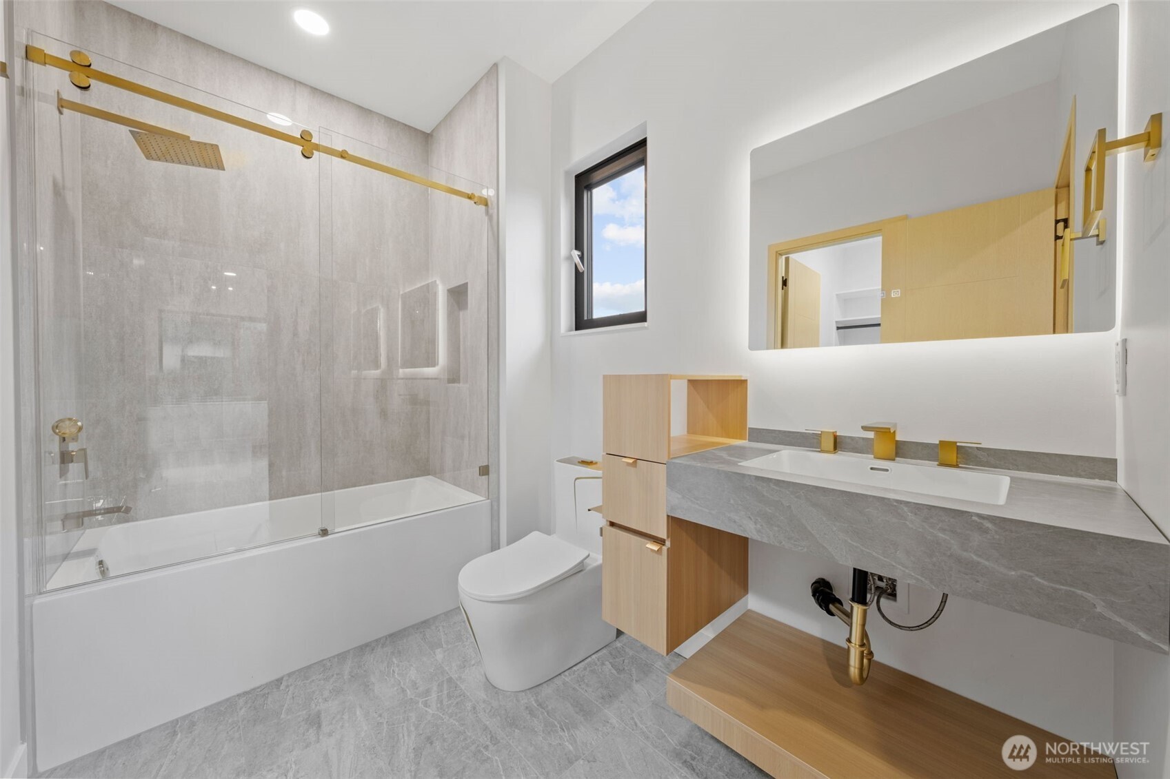 7903 240th Street Southwest Edmonds, WA 98026 - Photo 25 of 34