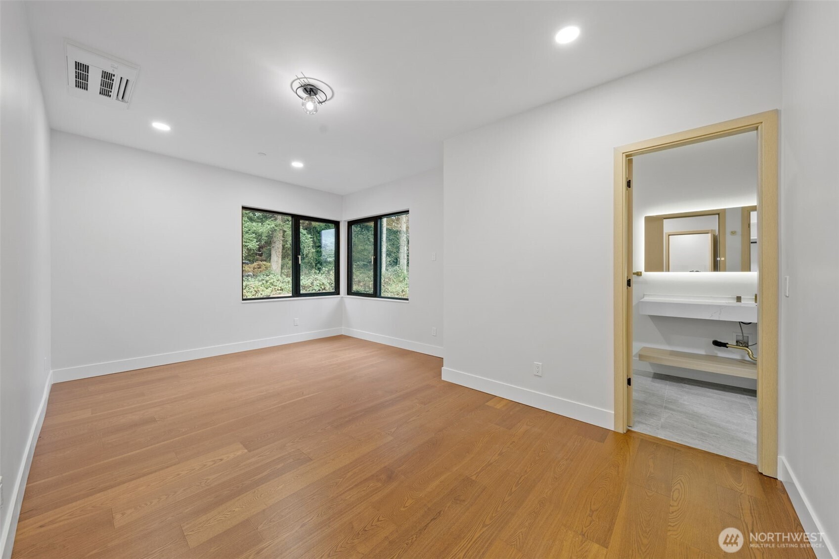 7903 240th Street Southwest Edmonds, WA 98026 - Photo 28 of 34