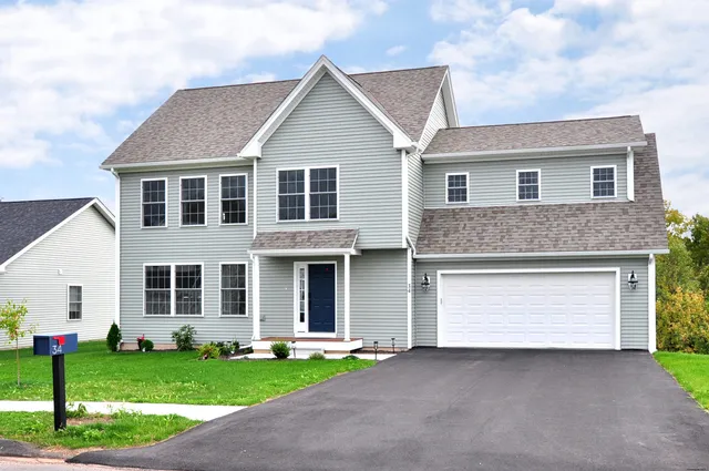 $575,000 | 34 West River Road, East Windsor, CT 06088