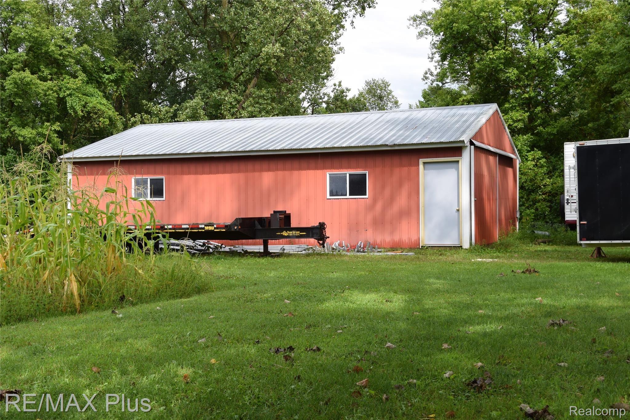 12735 Birch Run Road Birch Run, MI 48415 - Photo 23 of 25 DSC_0041.JPG