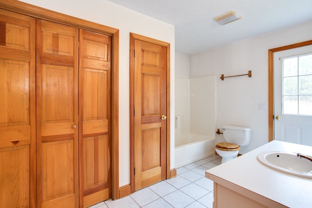 117 Chestnut Street Upton, MA 01568 - Photo 18 of 30 Gallery Image 18