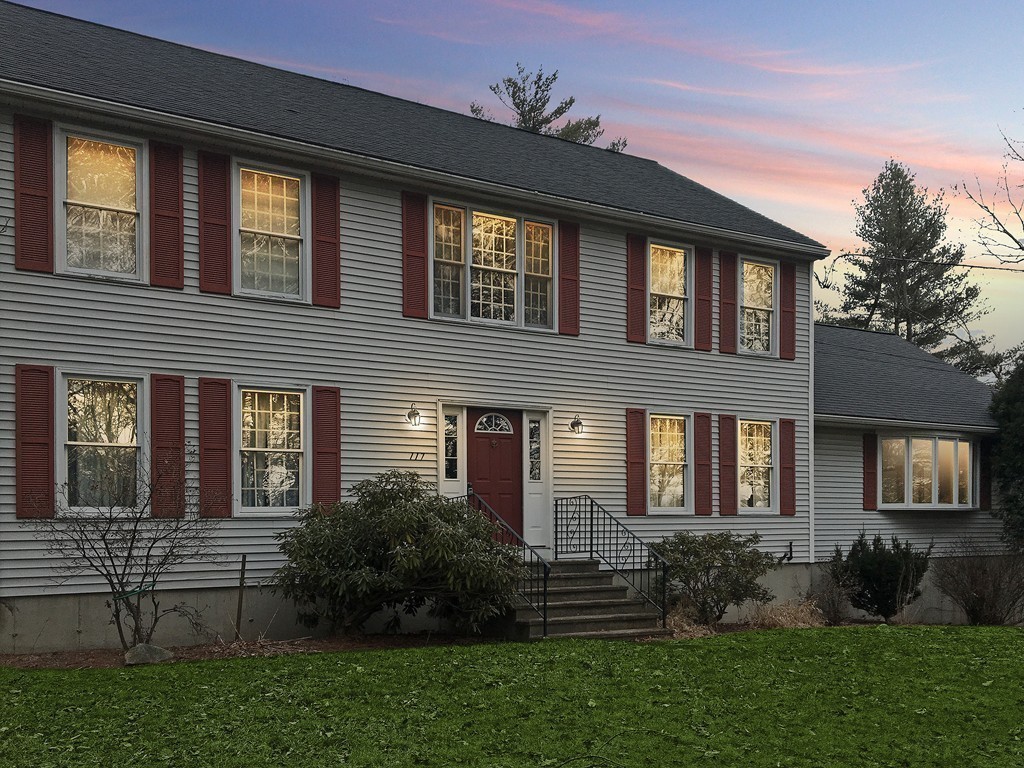 117 Chestnut Street Upton, MA 01568 - Photo 2 of 30 Gallery Image 2