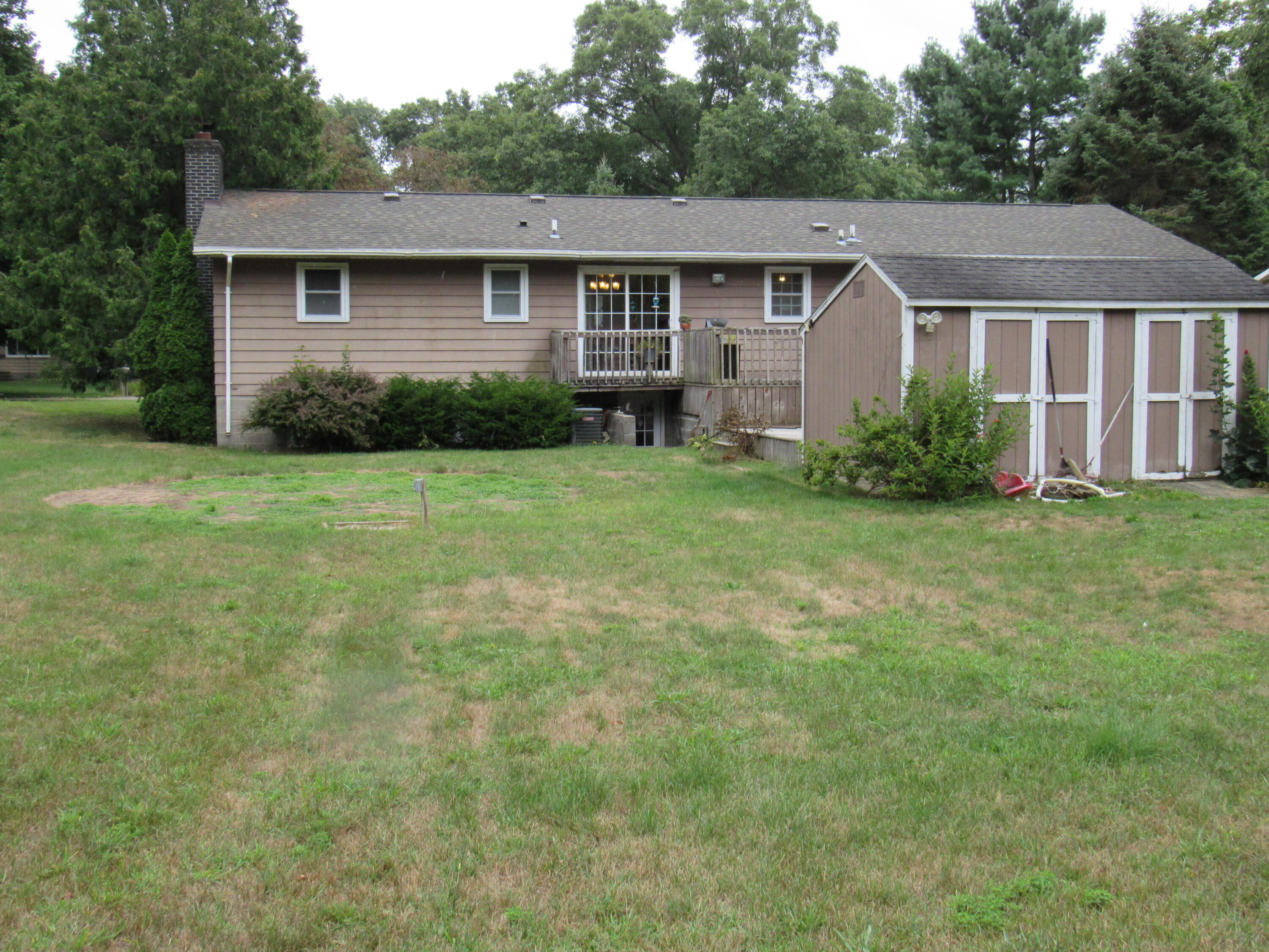 1575 Vesta Road Muskegon, MI 49445 - Photo 5 of 29 Back of House