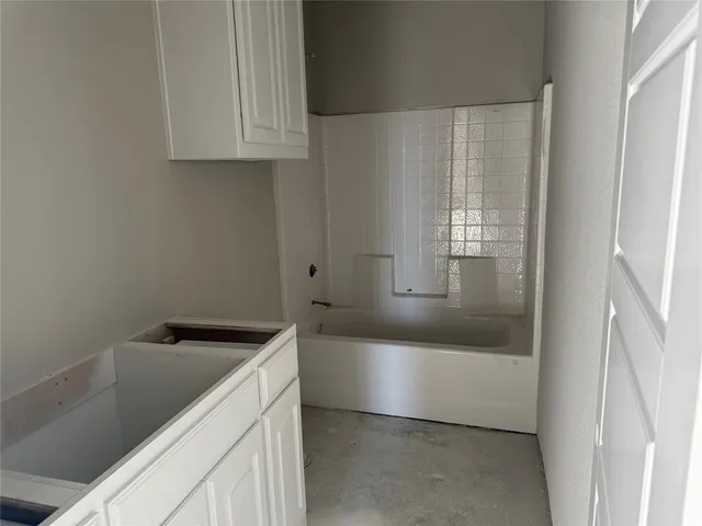 $394,500 | 705 Broken Bow Lane, Cleburne, TX 76033