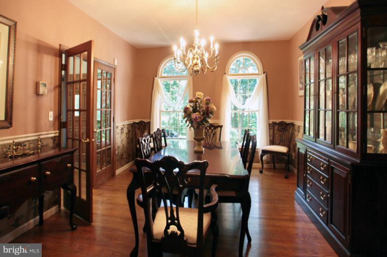 1915 Parsonage Road Parkton, MD 21120 - Photo 23 of 30 Dining Room