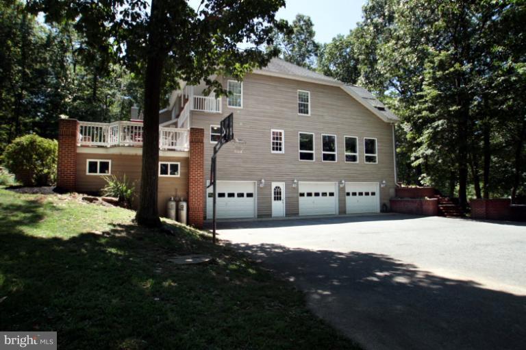 1915 Parsonage Road Parkton, MD 21120 - Photo 5 of 30 Exterior (General)