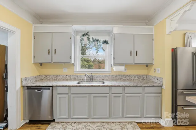 $329,900 | 318 North Academy Street, Mooresville, NC 28115