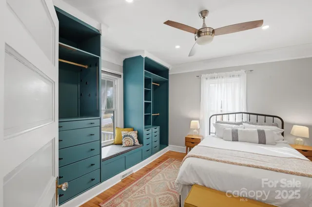 $329,900 | 318 North Academy Street, Mooresville, NC 28115