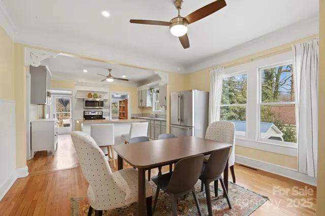 $329,900 | 318 North Academy Street, Mooresville, NC 28115