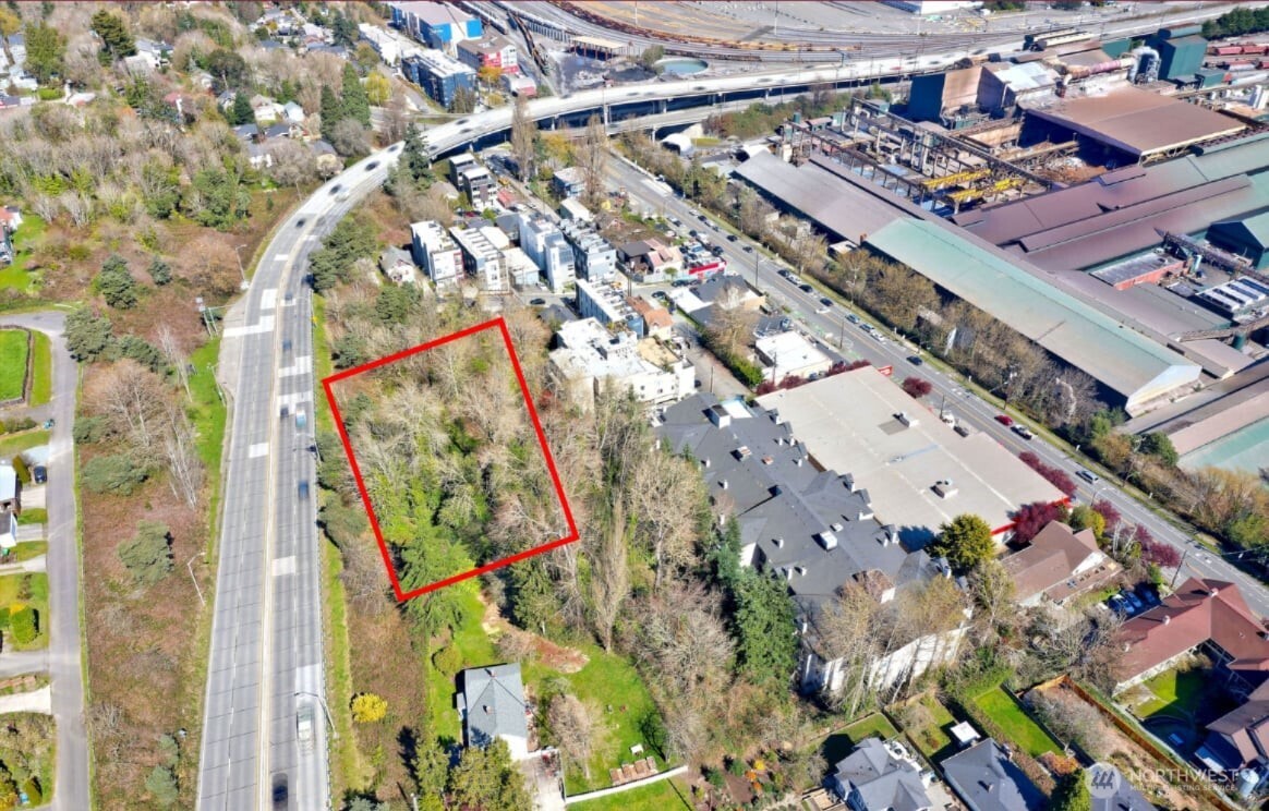 3905 Southwest Avalon Way Seattle, WA 98126 - Photo 22 of 24 Gallery Image 22