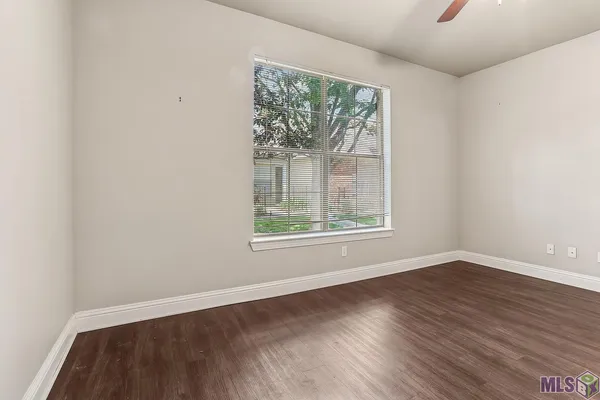 $194,900 | 809 Summer Breeze Drive, Unit 410, Baton Rouge, LA 70810