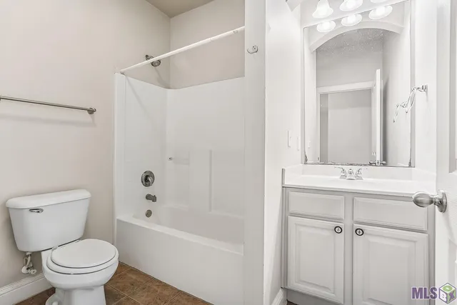 $194,900 | 809 Summer Breeze Drive, Unit 410, Baton Rouge, LA 70810