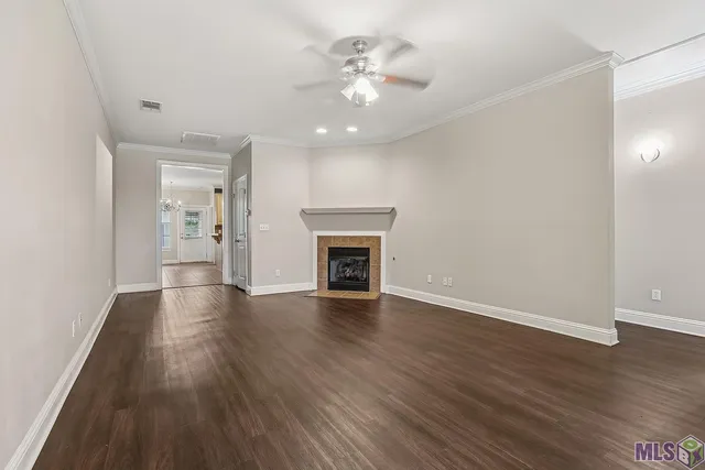 $194,900 | 809 Summer Breeze Drive, Unit 410, Baton Rouge, LA 70810