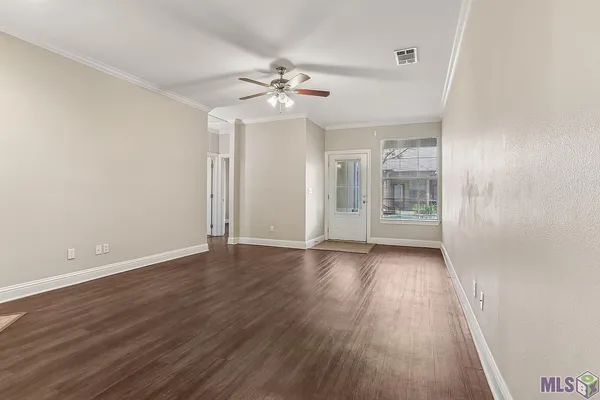 $194,900 | 809 Summer Breeze Drive, Unit 410, Baton Rouge, LA 70810