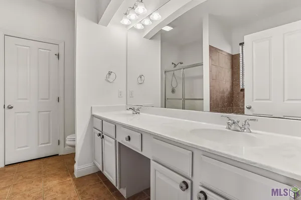 $194,900 | 809 Summer Breeze Drive, Unit 410, Baton Rouge, LA 70810