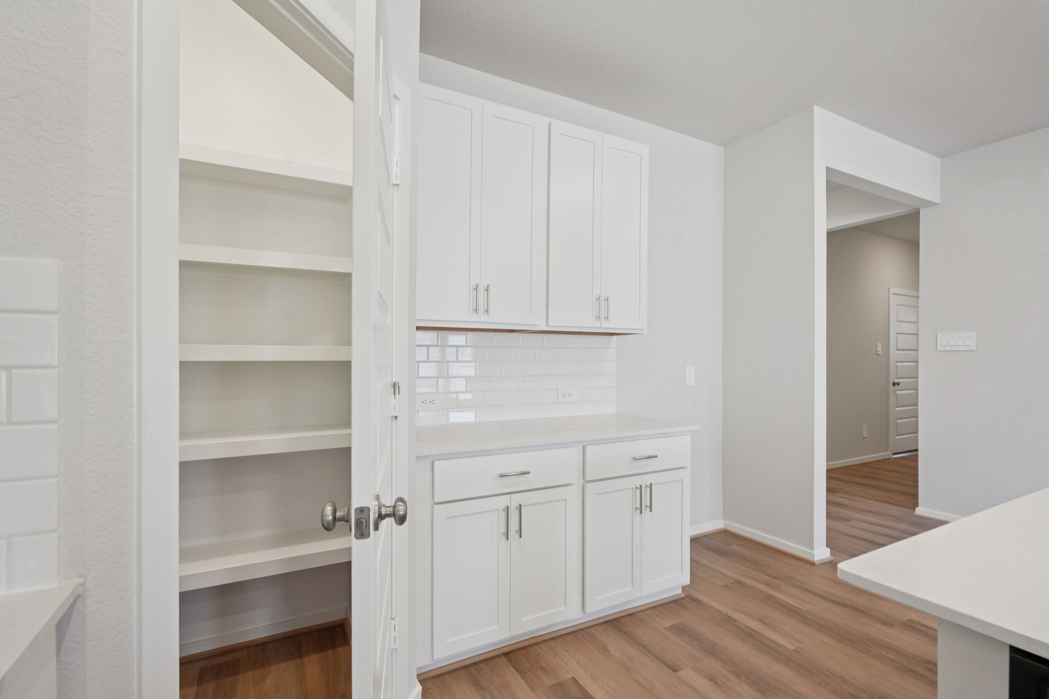 2715 Dark Lantern Drive Rosenberg, TX 77471 - Photo 12 of 47 Photo is not of the actual home but is an inspirational photo of builder's model home and may depict options, furnishings, and/or decorator features that are not included.