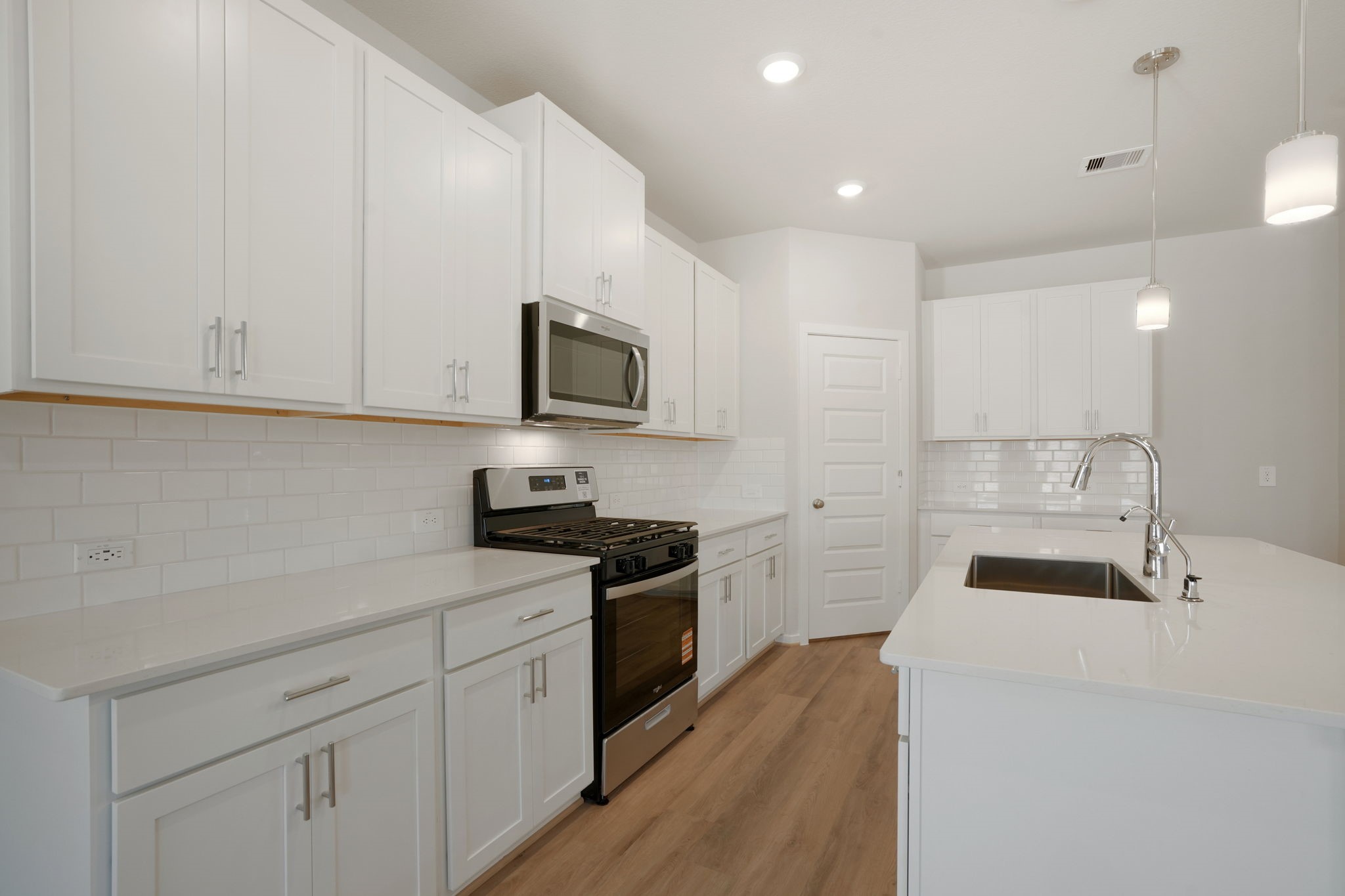 2715 Dark Lantern Drive Rosenberg, TX 77471 - Photo 14 of 47 Photo is not of the actual home but is an inspirational photo of builder's model home and may depict options, furnishings, and/or decorator features that are not included.