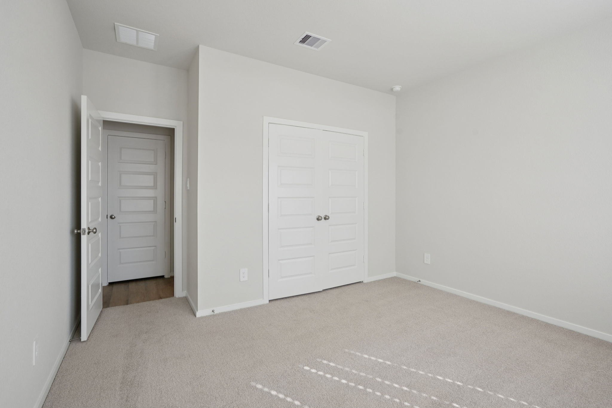 2715 Dark Lantern Drive Rosenberg, TX 77471 - Photo 4 of 47 Photo is not of the actual home but is an inspirational photo of builder's model home and may depict options, furnishings, and/or decorator features that are not included.