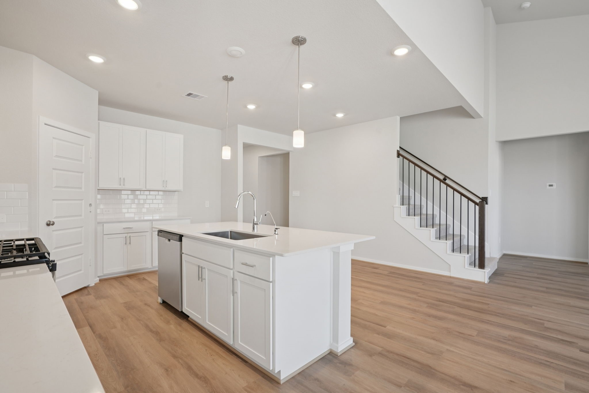 2715 Dark Lantern Drive Rosenberg, TX 77471 - Photo 10 of 47 Photo is not of the actual home but is an inspirational photo of builder's model home and may depict options, furnishings, and/or decorator features that are not included.