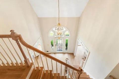 $1,150,000 | 9170 Nesbit Lakes Drive, Alpharetta, GA 30022