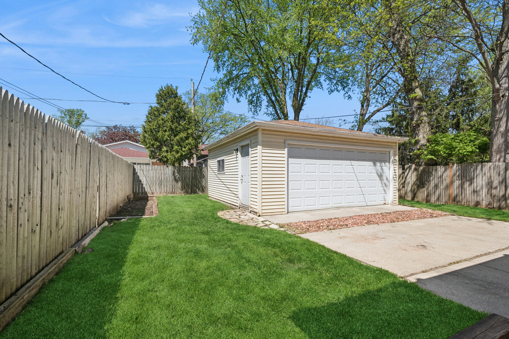 625 Hibbard Road Wilmette, IL 60091 - Photo 3 of 19