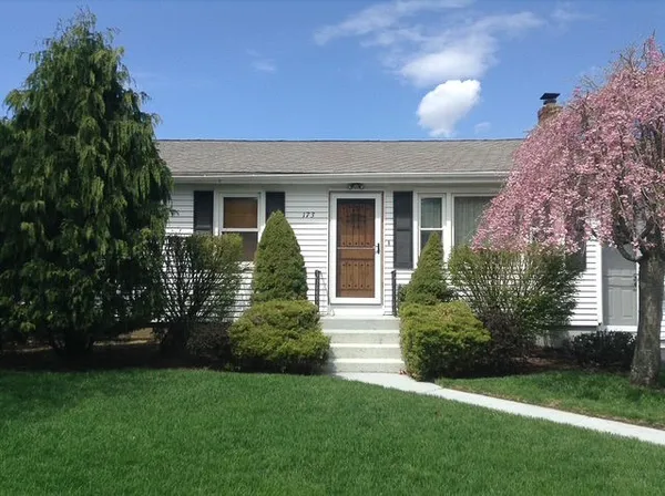 $489,900 | 173 Hopkins Hill Road, Coventry, RI 02816