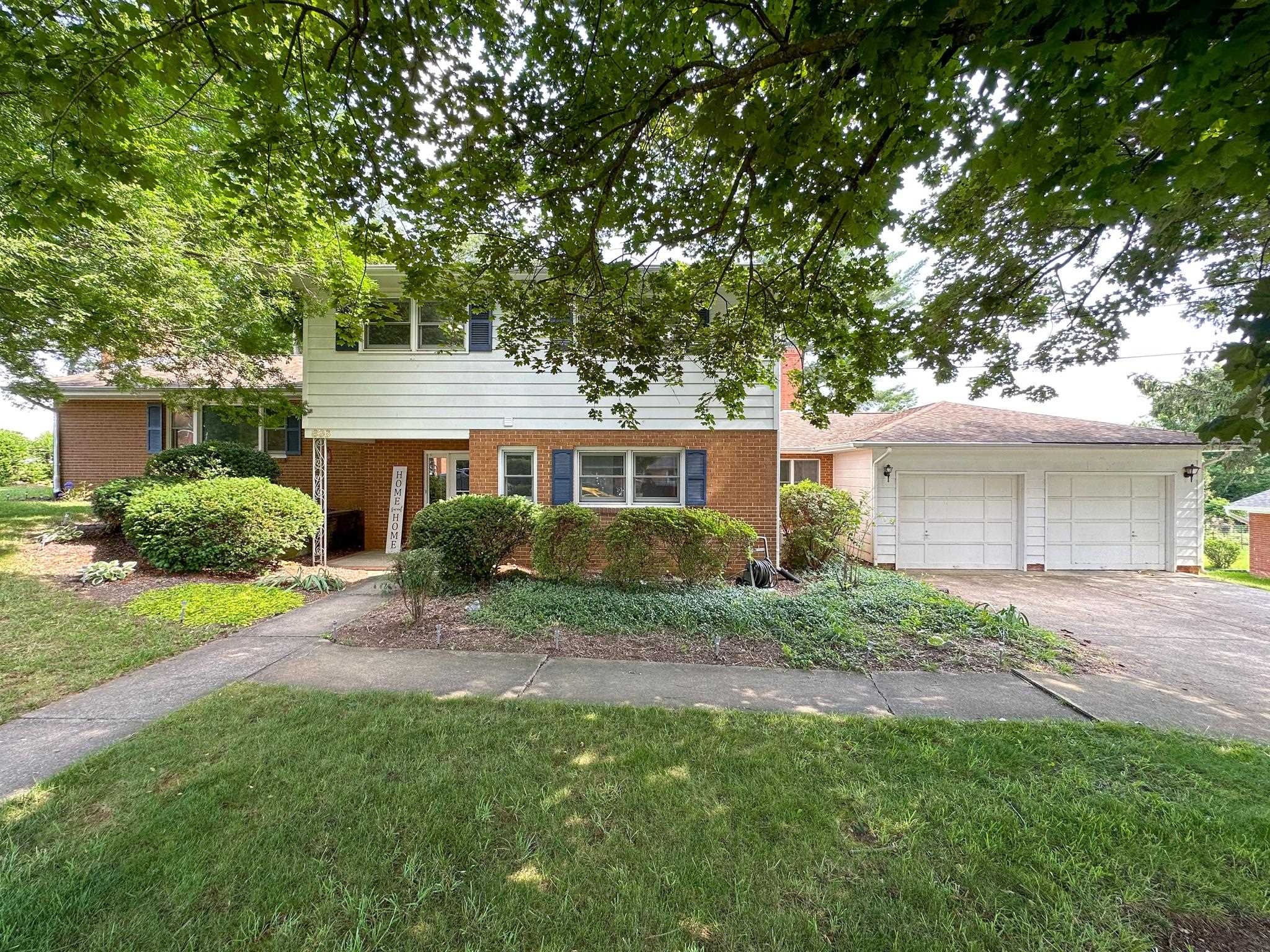 836 Kent Road Waynesboro, VA 22980 - Photo 1 of 46 Gallery Image 1