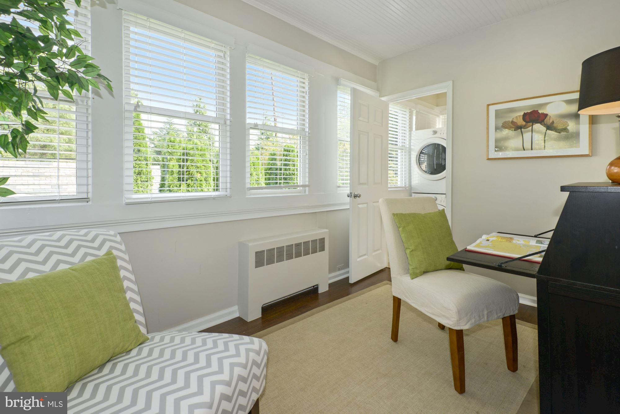4724 River Road Bethesda, MD 20816 - Photo 11 of 42 BR#1/Sunroom with 2 walls of windows